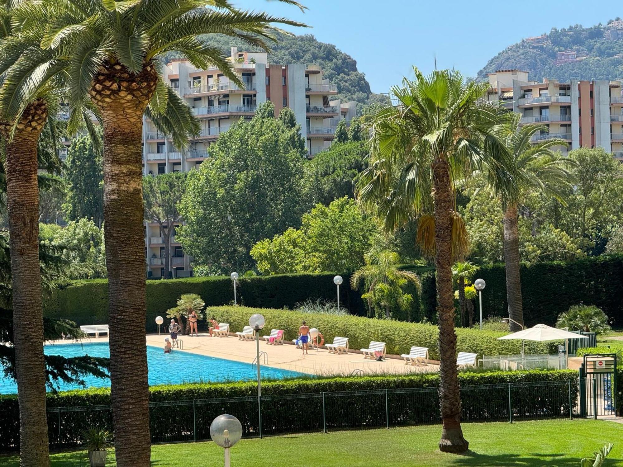 My Resid Appart Cannes Vue Marina Et Vue Montagne Mandelieu-La Napoule Exterior photo