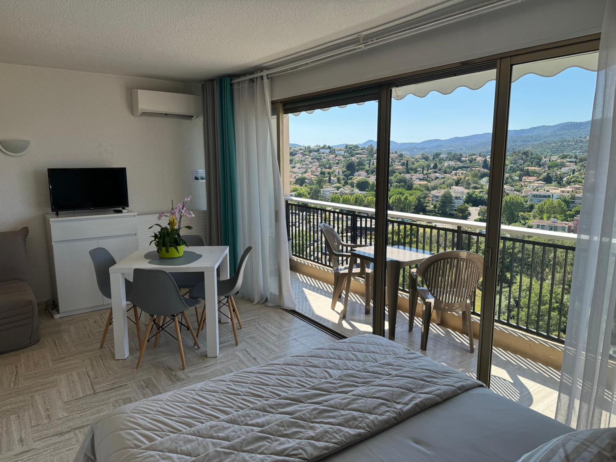 My Resid Appart Cannes Vue Marina Et Vue Montagne Mandelieu-La Napoule Exterior photo